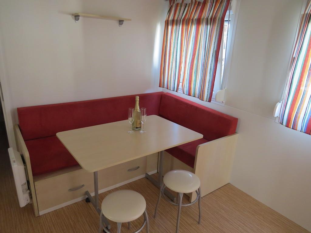 Camping Mia Bungalow & Mobile Home Biograd Na Moru Exterior foto